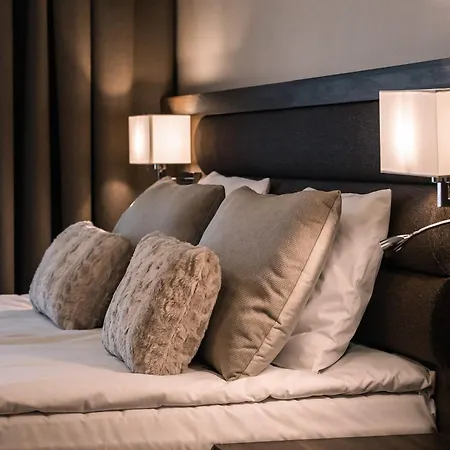 Boreas Hotel